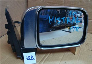 Зеркало Nissan Mistral Хабаровск