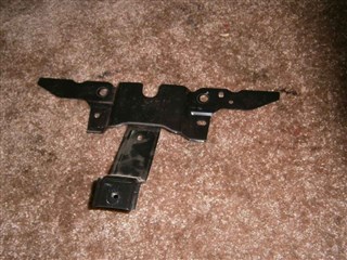 Рамка радиатора Mazda 5 Владивосток