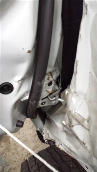 Дверь Mazda 5 Владивосток