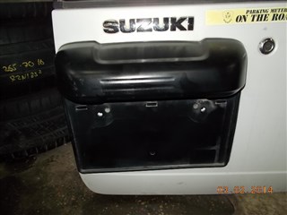 Накладка 5-й двери Suzuki XL-7 Новосибирск