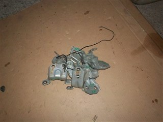 Петля дверная Subaru Outback Новосибирск