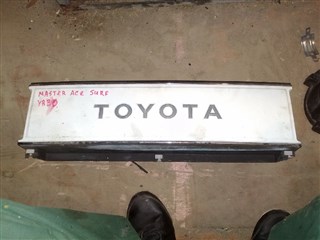 Решетка радиатора Toyota Masterace Surf Владивосток