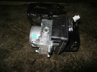 Блок abs Mazda 5 Владивосток