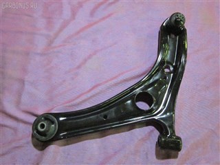 Рычаг Toyota Yaris Уссурийск