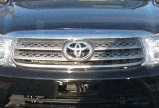 Решетка радиатора Toyota Fortuner Владивосток