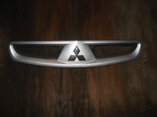 Решетка радиатора Mitsubishi Colt Владивосток