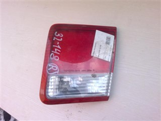 Вставка между стопов Toyota Camry Новосибирск