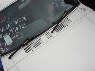 Решетка под лобовое стекло Mazda Proceed Marvie Владивосток