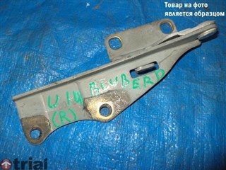 Петля капота Nissan Bluebird Барнаул