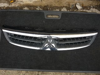 Решетка бамперная Mitsubishi Colt Plus Владивосток