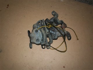 Петля дверная Subaru Impreza WRX Новосибирск