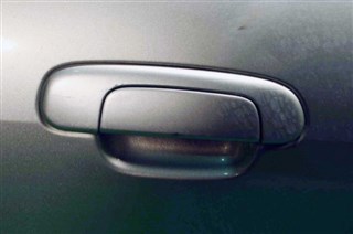 Ручка двери внешняя Mazda Familia S-Wagon Новосибирск