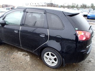 Стекло собачника Mitsubishi Colt Plus Владивосток
