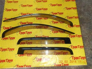 Ветровик Toyota Funcargo Уссурийск