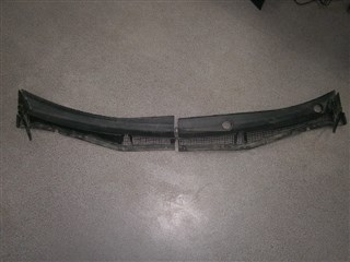 Решетка под лобовое стекло Subaru Tribeca Новосибирск