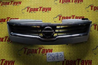 Решетка радиатора Nissan Serena Уссурийск
