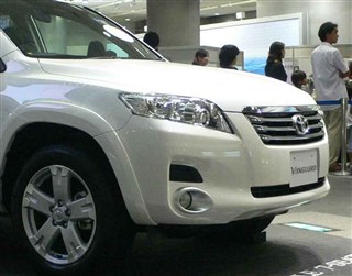 Капот Toyota Vanguard Владивосток