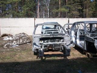 Стойка кузова средняя Toyota Corolla Новосибирск