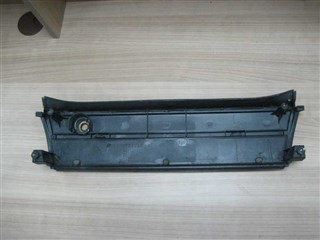 Вставка между стопов Toyota Vista Новосибирск
