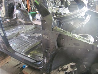 Стойка кузова средняя Toyota Vanguard Владивосток