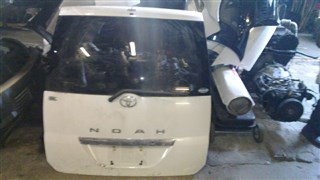 Дверь задняя Toyota Voxy Владивосток