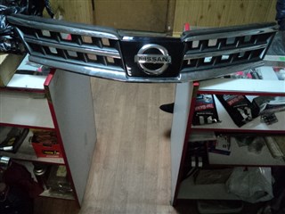 Решетка радиатора Nissan Tiida Владивосток