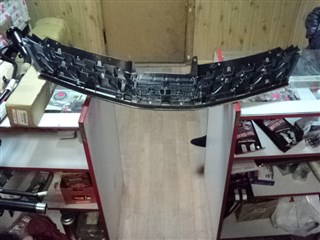 Решетка радиатора Nissan Tiida Владивосток