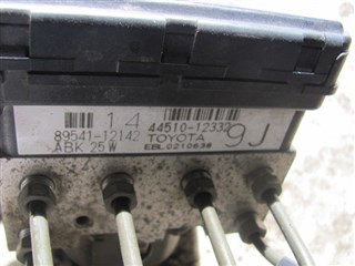 Блок abs Toyota Corolla Runx Владивосток