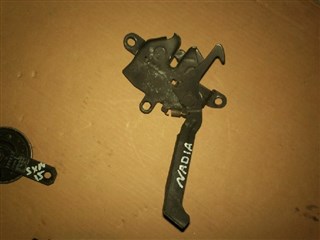 Замок капота Toyota Nadia Новосибирск