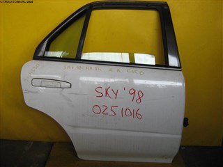 Дверь Nissan Skyline Уссурийск