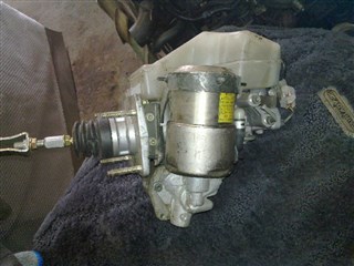 Главный тормозной цилиндр Toyota Brevis Владивосток