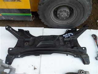 Балка под двс Toyota Spade Владивосток