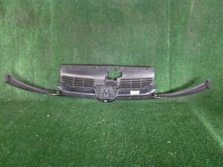 Решетка радиатора Peugeot 206 Омск