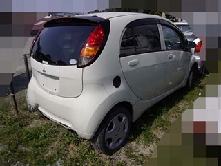 Дверь Mitsubishi I Владивосток