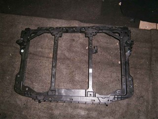 Рамка радиатора Mazda 5 Владивосток