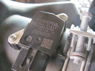 Расходомер воздушный Toyota Vanguard Владивосток