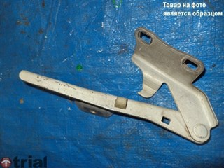 Петля капота Nissan Cefiro Барнаул
