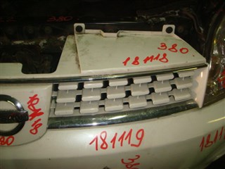 Решетка радиатора Nissan Lafesta Иркутск