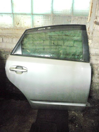 Дверь Toyota Prius Владивосток