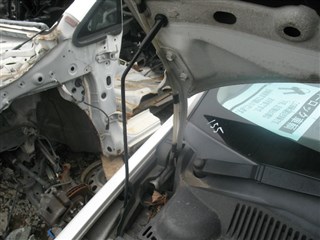 Крепление капота Suzuki SX4 Владивосток