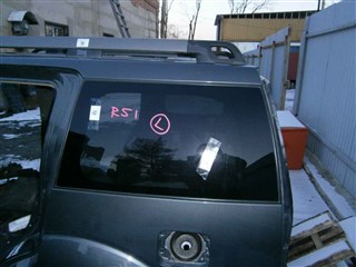 Стекло собачника Nissan Pathfinder Владивосток