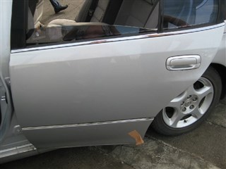 Дверь Toyota Aristo Владивосток