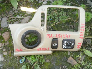 Консоль Toyota Pronard Иркутск