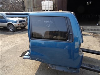 Крыло Nissan Mistral Владивосток