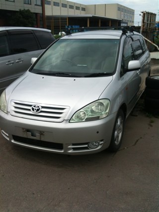 Стекло двери Toyota Ipsum Новосибирск