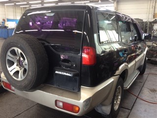 Подножка Nissan Mistral Владивосток