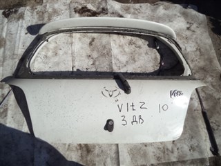 Дверь задняя Toyota Vitz Новосибирск