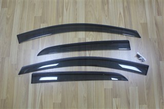 Ветровики комплект Nissan Tiida Latio Владивосток