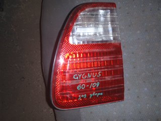 Стоп-сигнал Toyota Cygnus Уссурийск