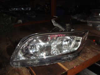 Фара Toyota Vanguard Владивосток